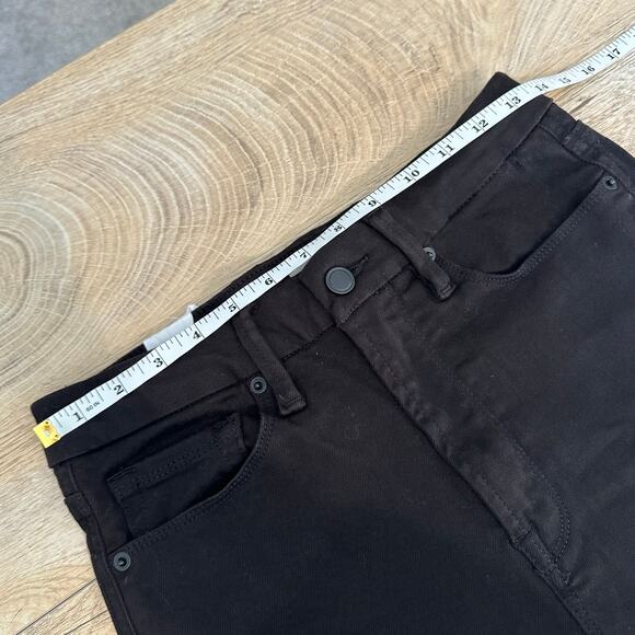 Good American Good Curve Straight Never Fade Jeans Black 6/28 - Picture 9 of 11